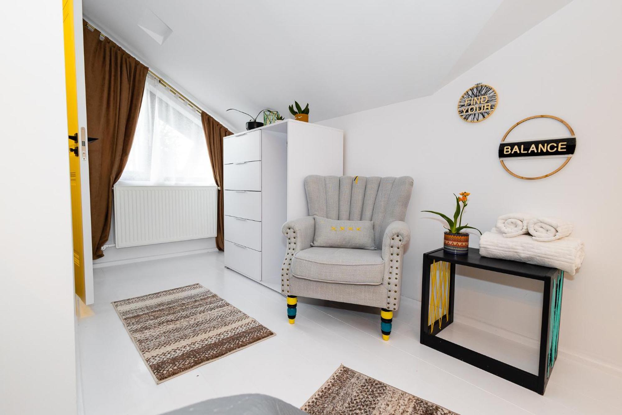 Bed and Breakfast In Longfield Town Câmpulung Moldovenesc Exteriér fotografie