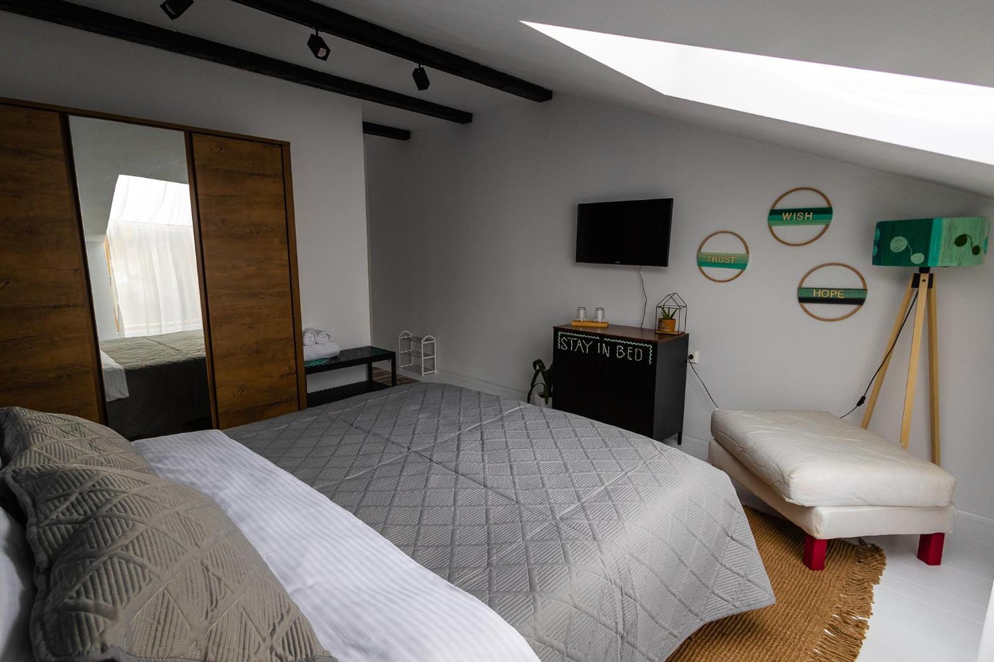Bed and Breakfast In Longfield Town Câmpulung Moldovenesc Exteriér fotografie