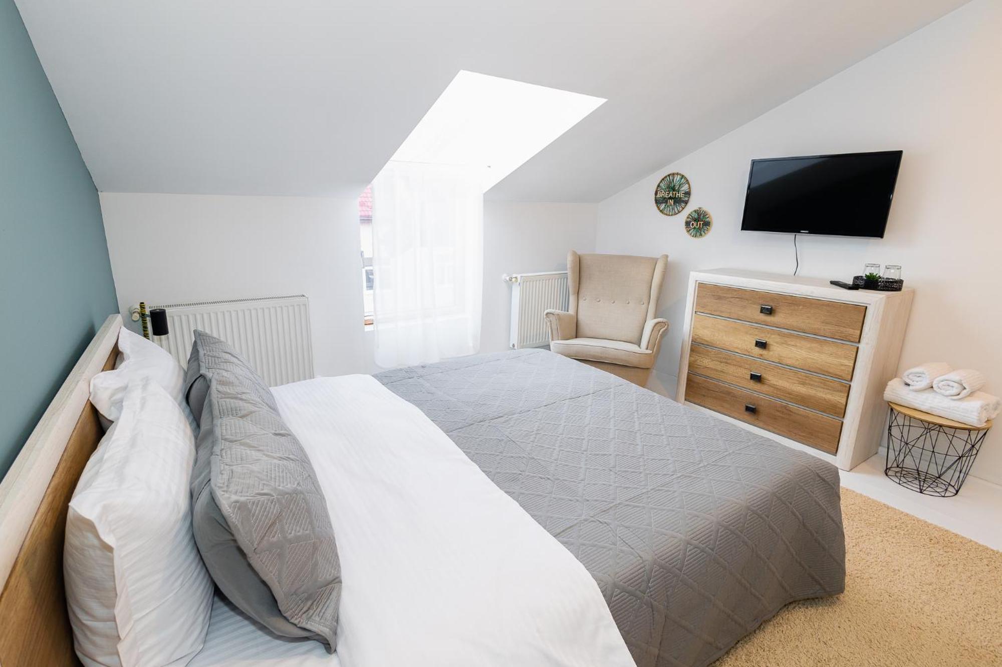 Bed and Breakfast In Longfield Town Câmpulung Moldovenesc Exteriér fotografie